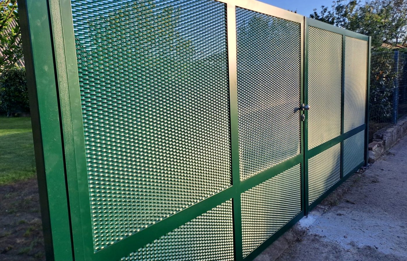 Hotová kovová realizácia KESALOP